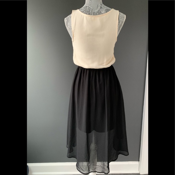 High-Low Dress - Picture 2 of 3